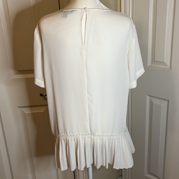 Banana Republic Cream Blouse - Picture 5 of 9